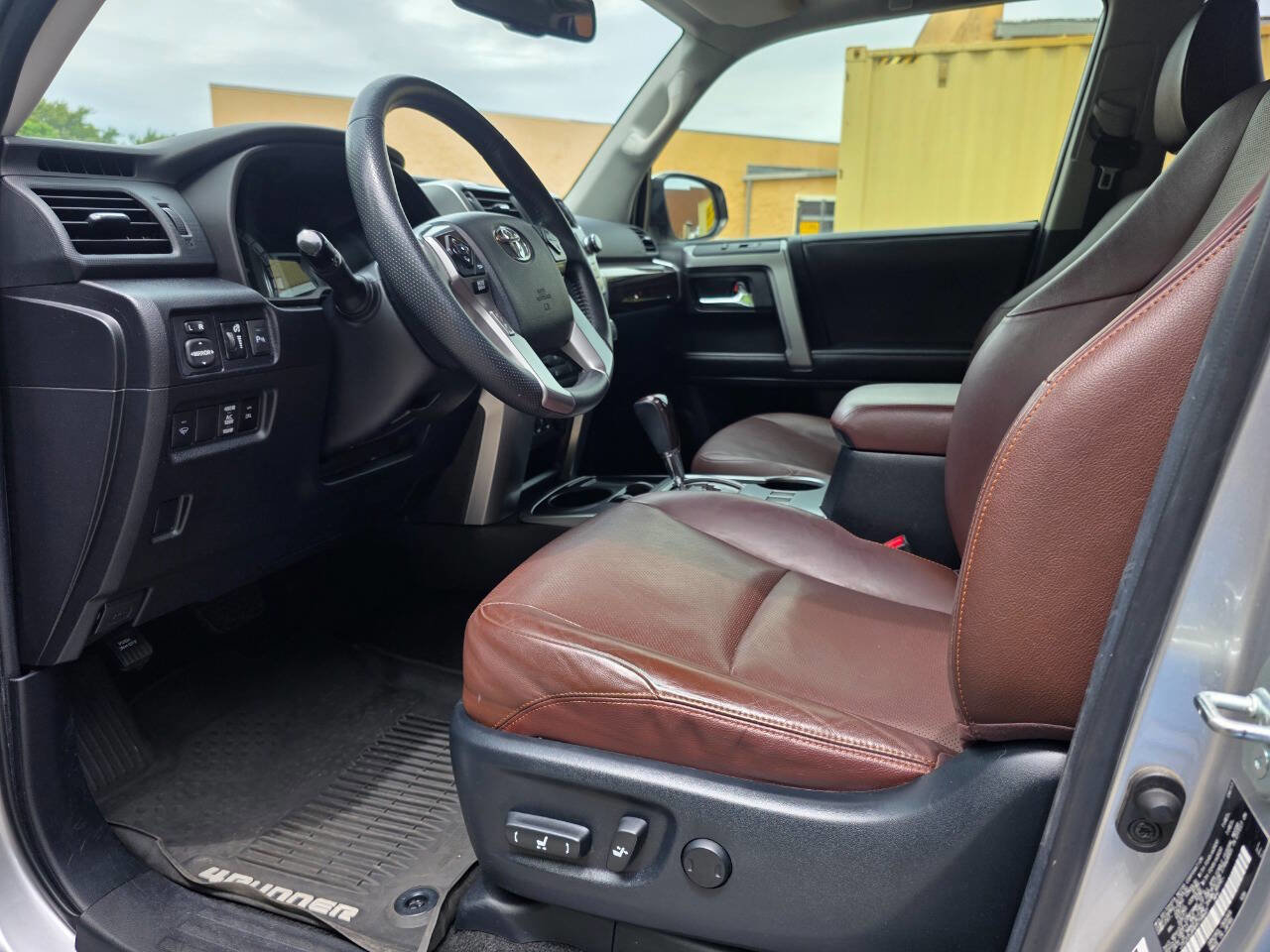 Used 2017 Toyota 4Runner Limited RWD image 12