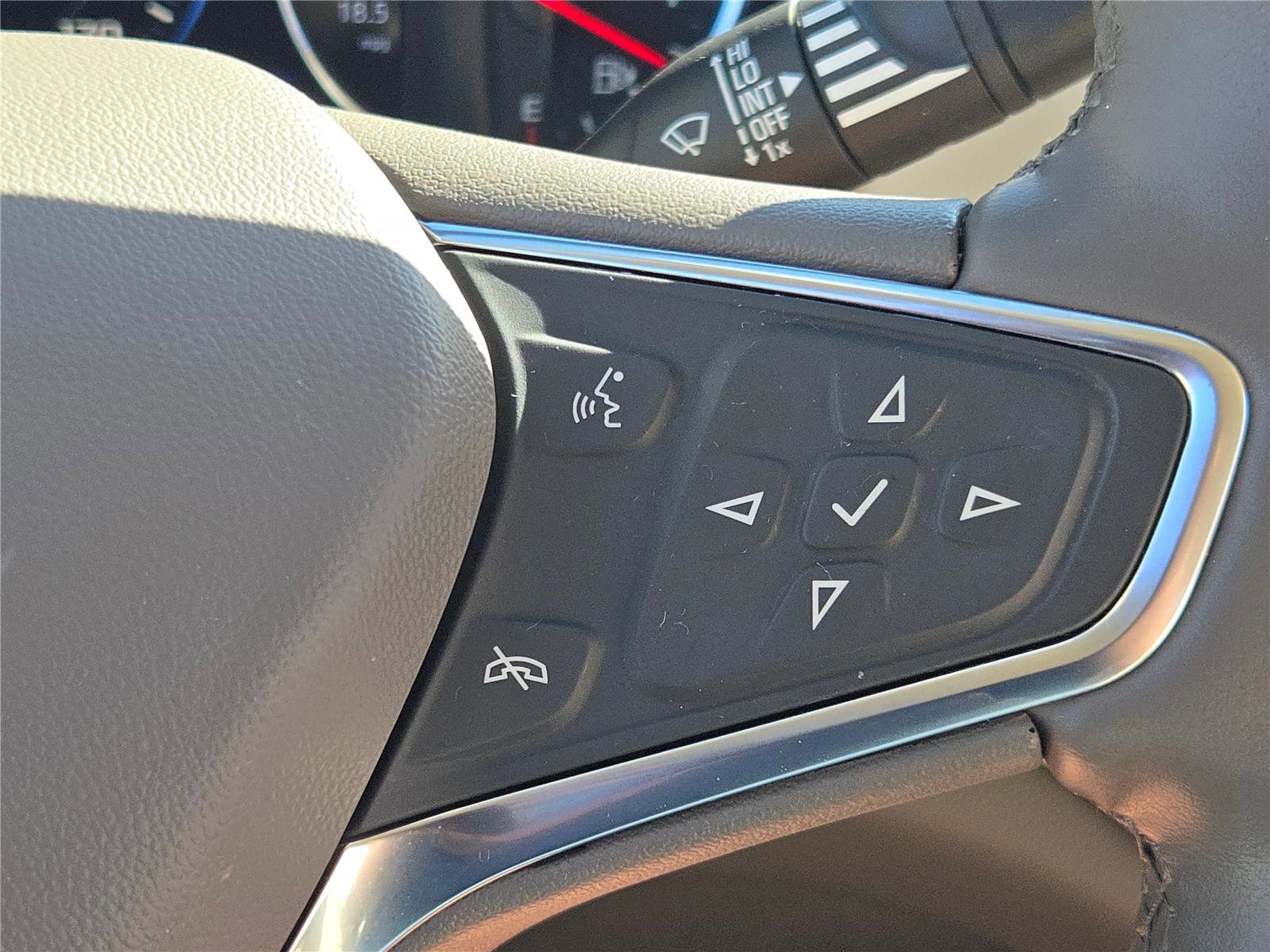 Used 2024 Chevrolet Malibu LT image 33