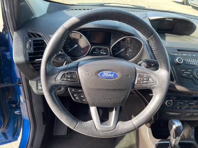 Used 2017 Ford Escape SE w/ SE Sport Appearance Package FWD image 19