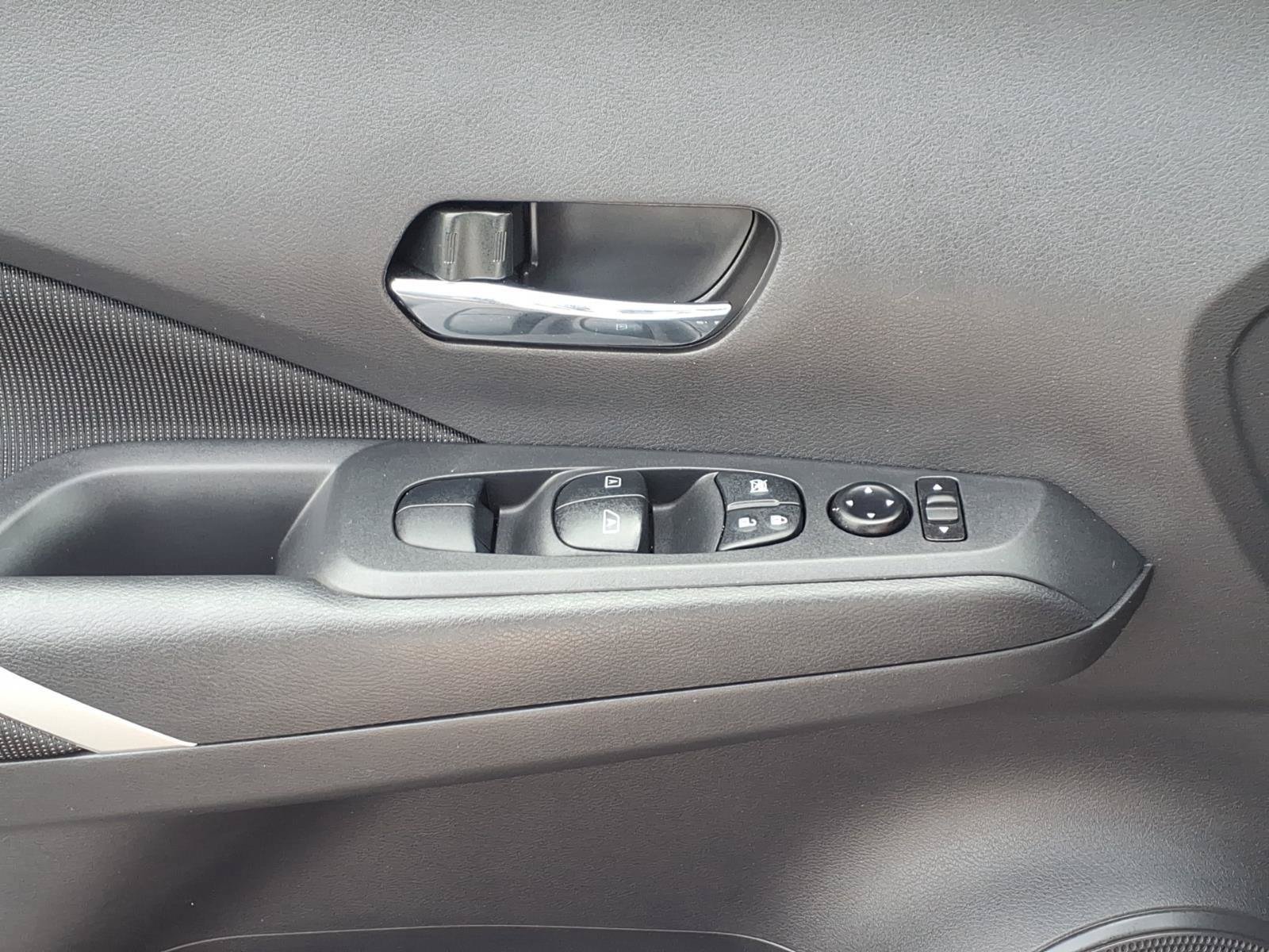 Used 2024 Nissan Kicks SV w/ Exterior Package FWD image 22
