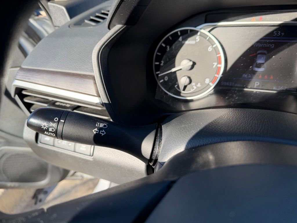 Used 2024 Nissan Altima 2.5 SV image 17