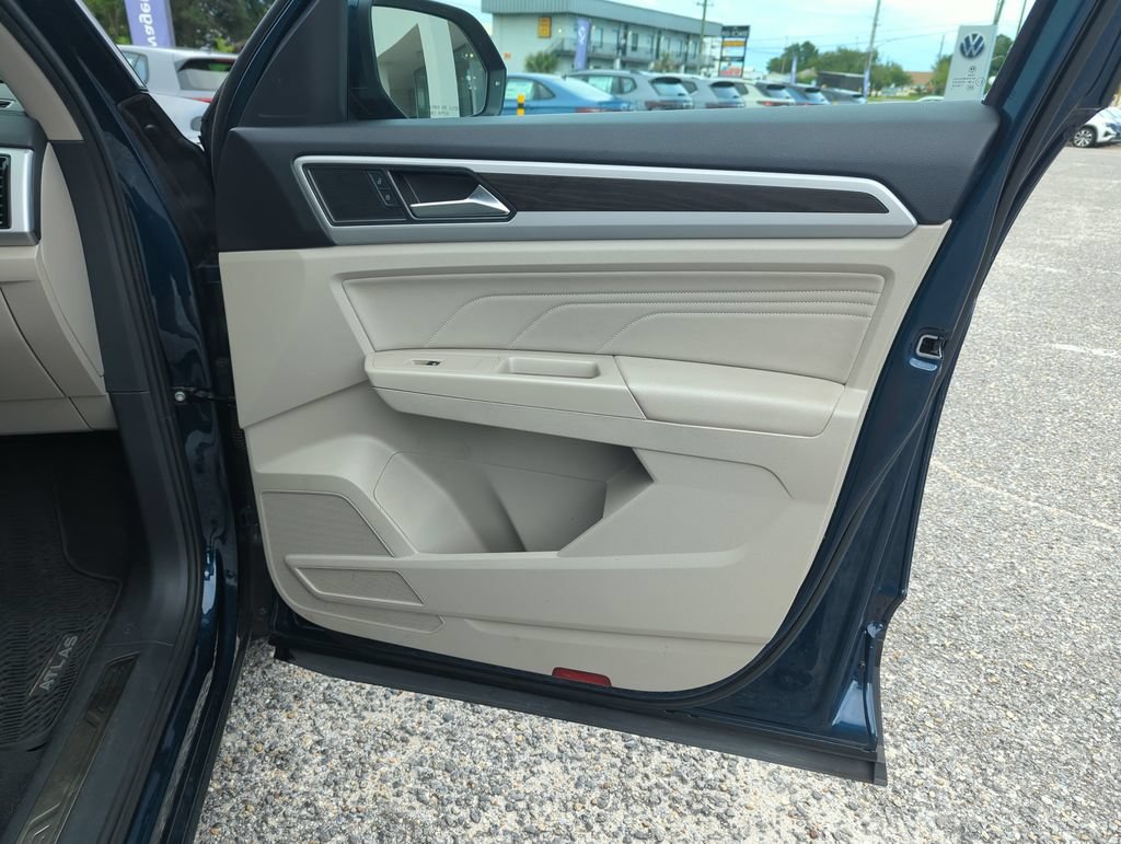 Certified 2023 Volkswagen Atlas SE w/ Panoramic Sunroof Package FWD image 35