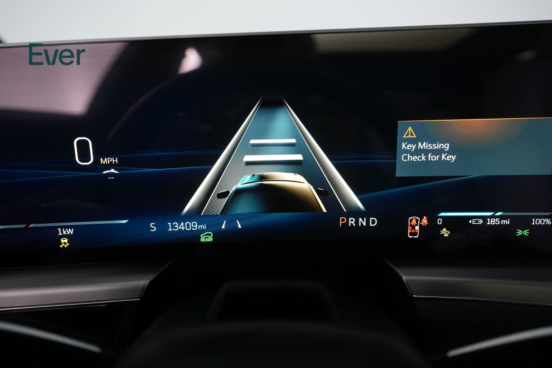 Used 2024 Cadillac Lyriq Luxury RWD image 7