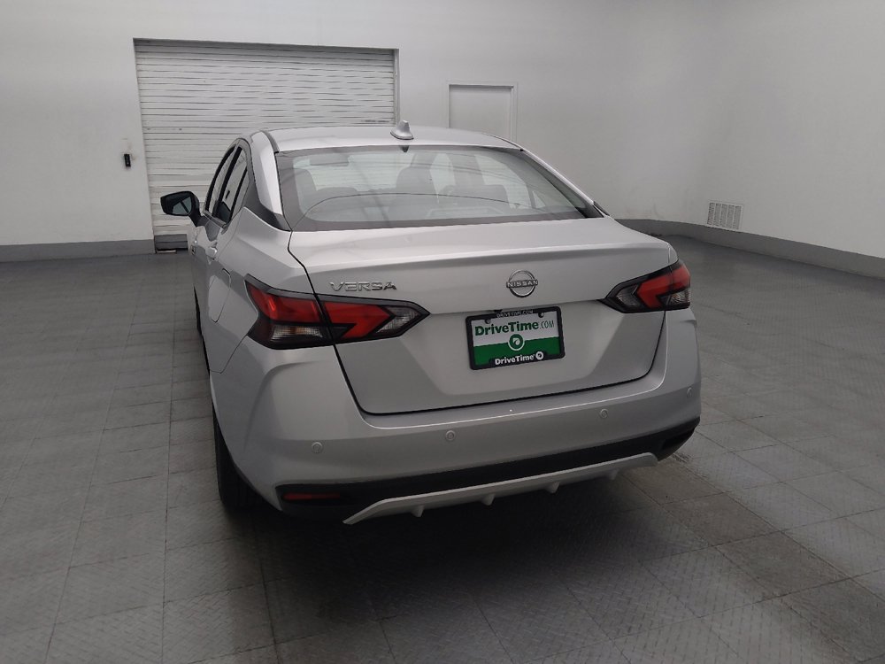 Used 2025 Nissan Versa SV FWD image 6
