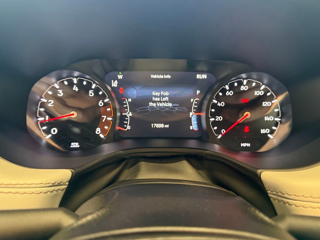 Used 2025 Jeep Compass Limited image 27