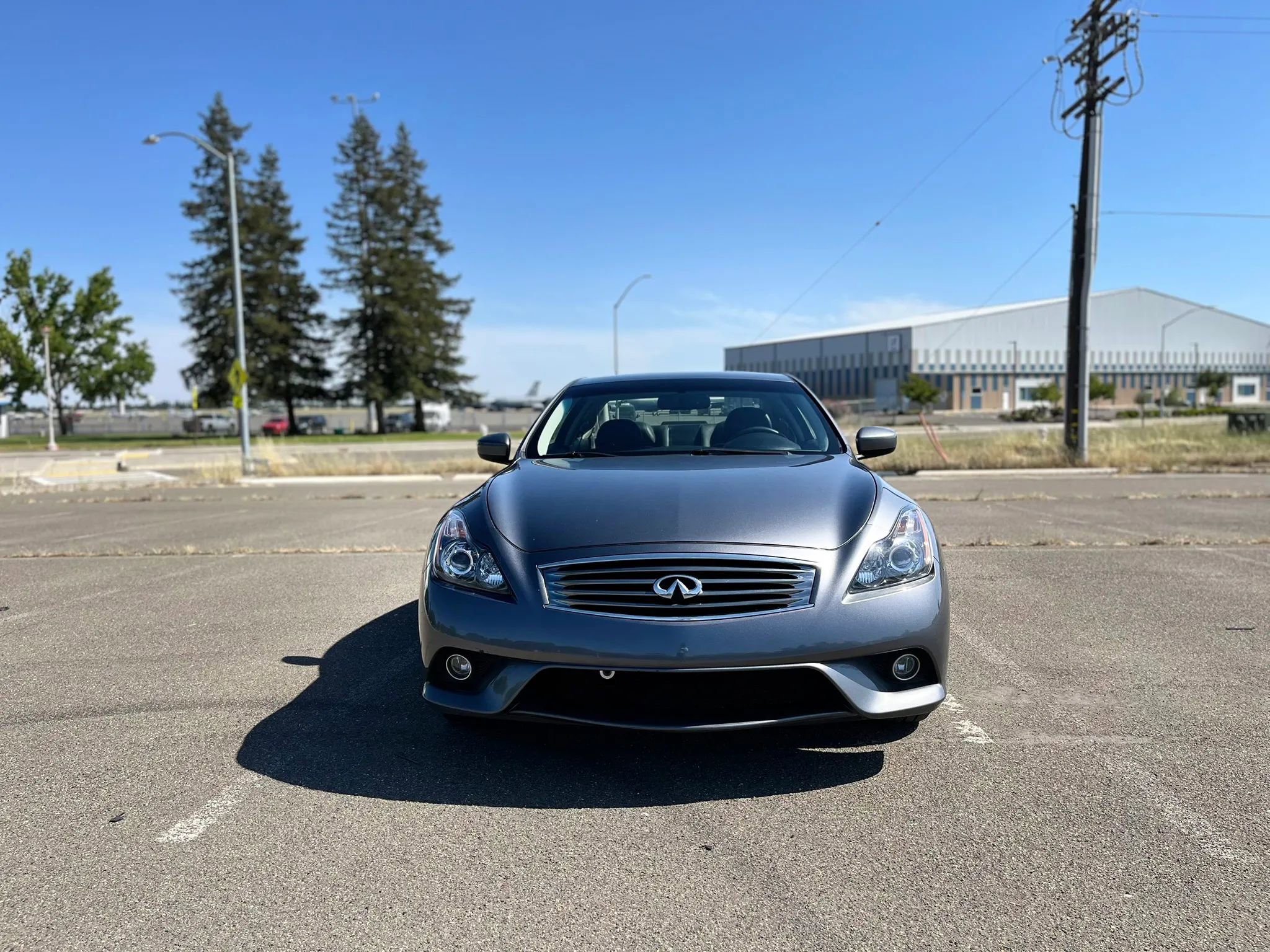 Used 2015 INFINITI Q60 Sport RWD image 1