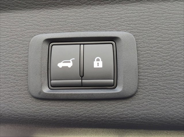 New 2026 Mitsubishi Outlander SE FWD image 13