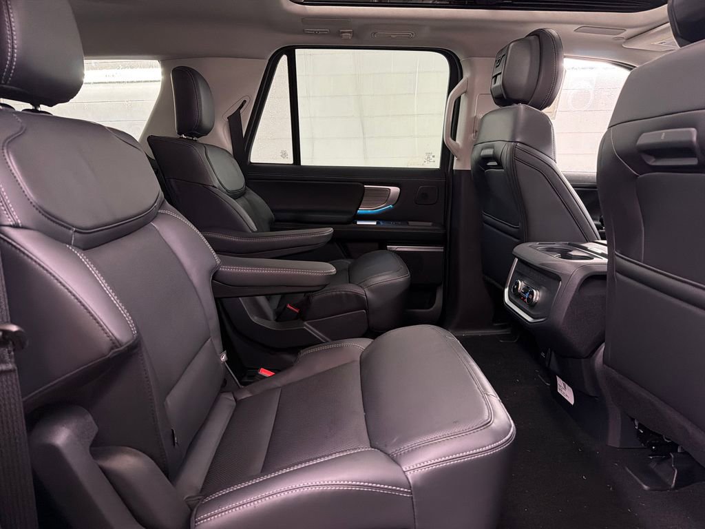 New 2026 Ford Expedition Max Platinum AWD/4WD image 30