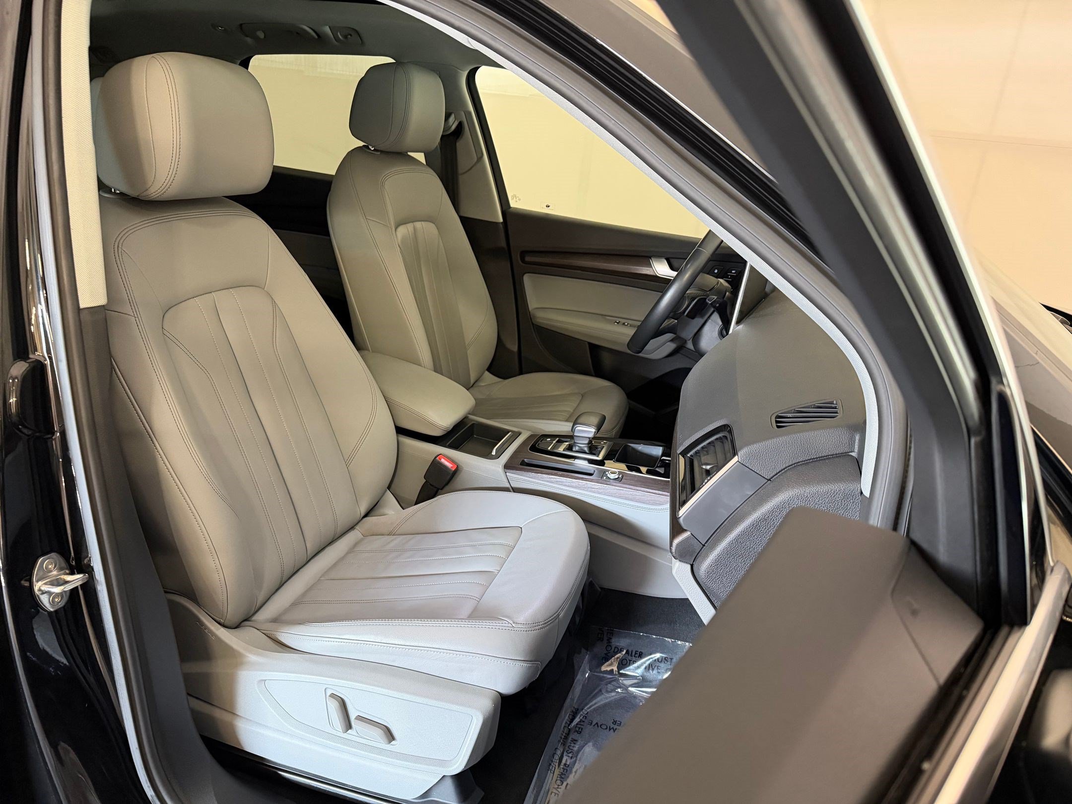 Certified 2022 Audi Q5 2.0T Premium Plus AWD/4WD image 26