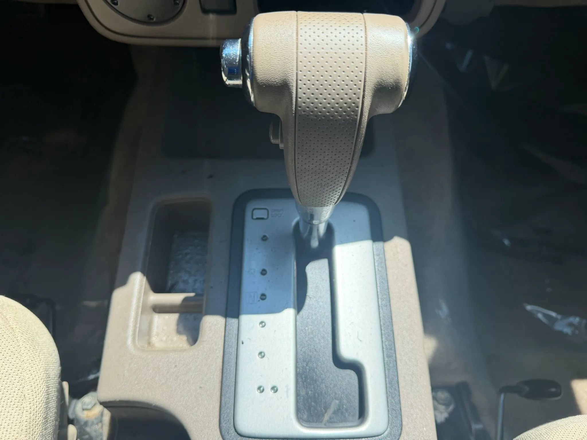 Used 2010 Nissan Frontier SE RWD image 18