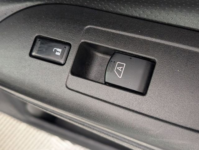 Used 2020 Nissan NV200 SV w/ Back Door Glass Package image 27