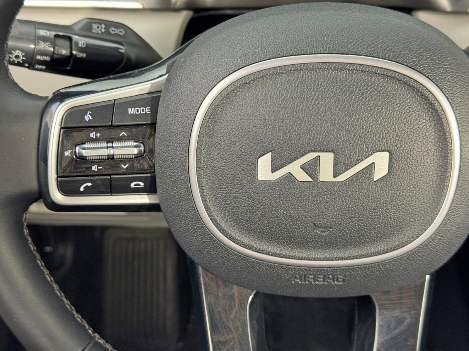 Used 2022 Kia Sorento SX image 20