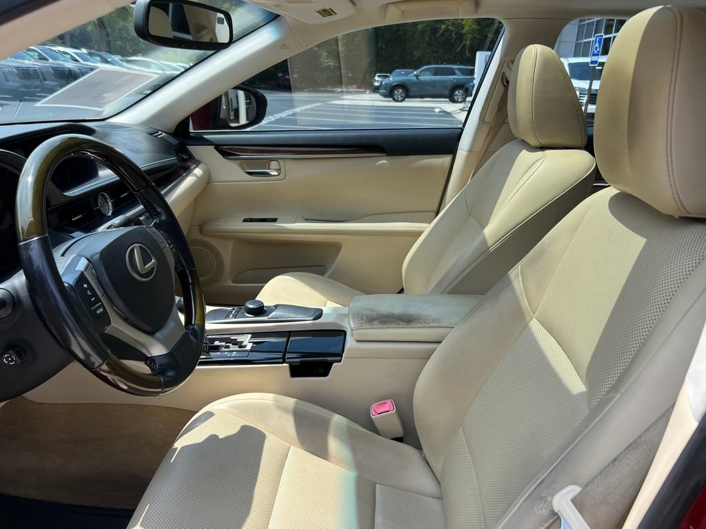 Used 2014 Lexus ES 350 w/ Premium Package FWD image 9