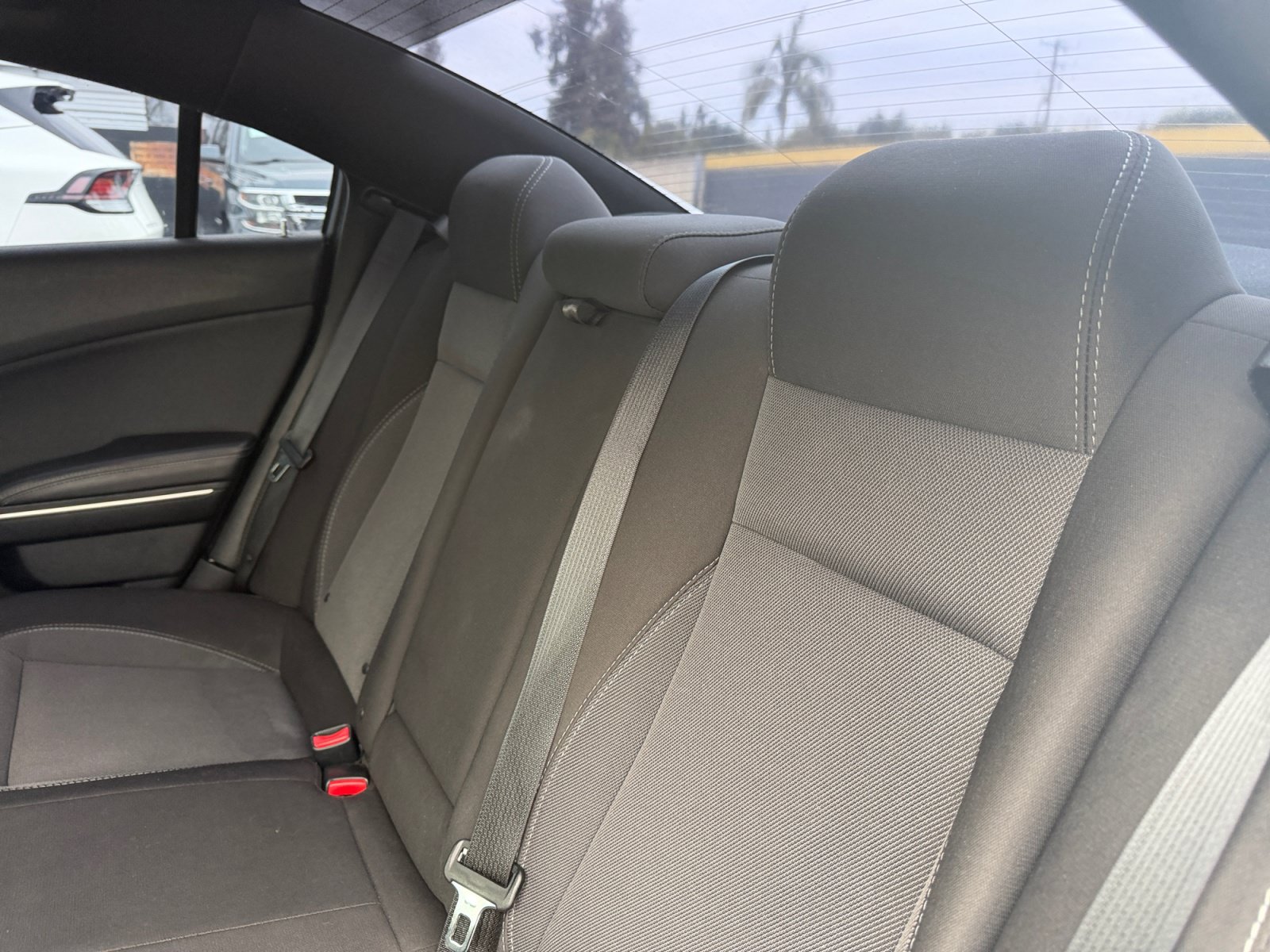 Used 2018 Dodge Charger SXT RWD image 21