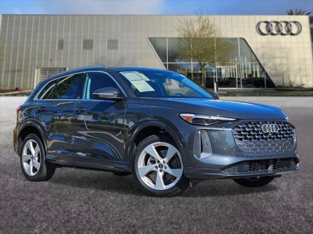 Used 2025 Audi Q5 Premium Plus w/ Premium Plus AWD/4WD video 1