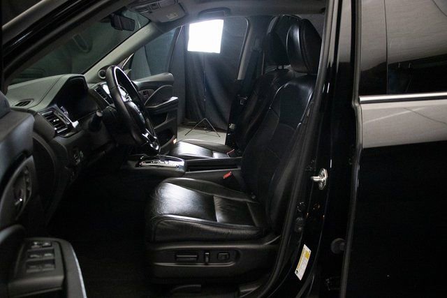 Used 2019 Honda Pilot Touring image 23