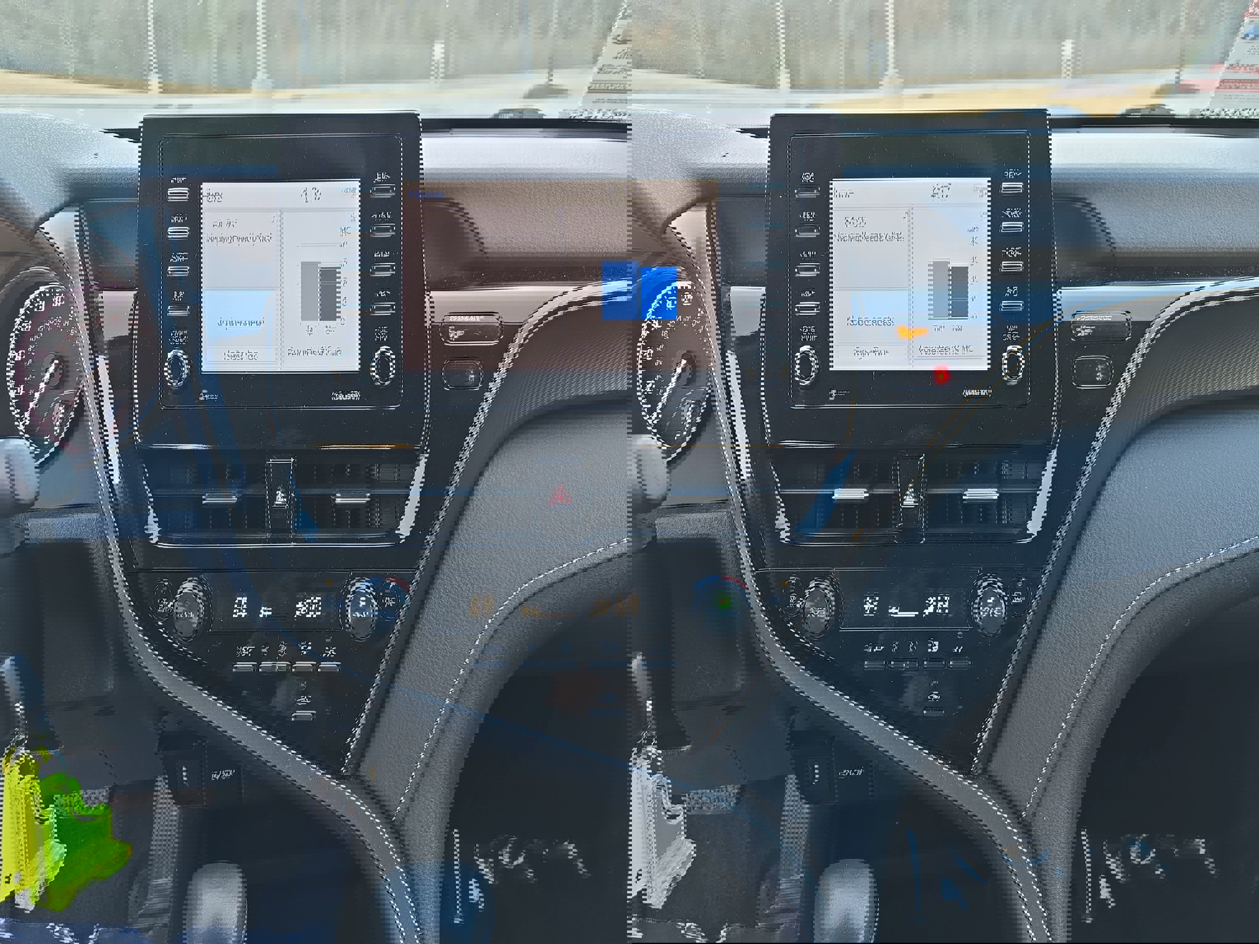 Used 2024 Toyota Camry SE image 19