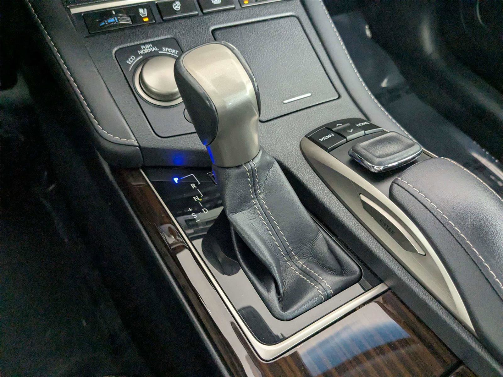 Used 2016 Lexus ES 350 w/ Luxury Package w/Wood Trim image 23