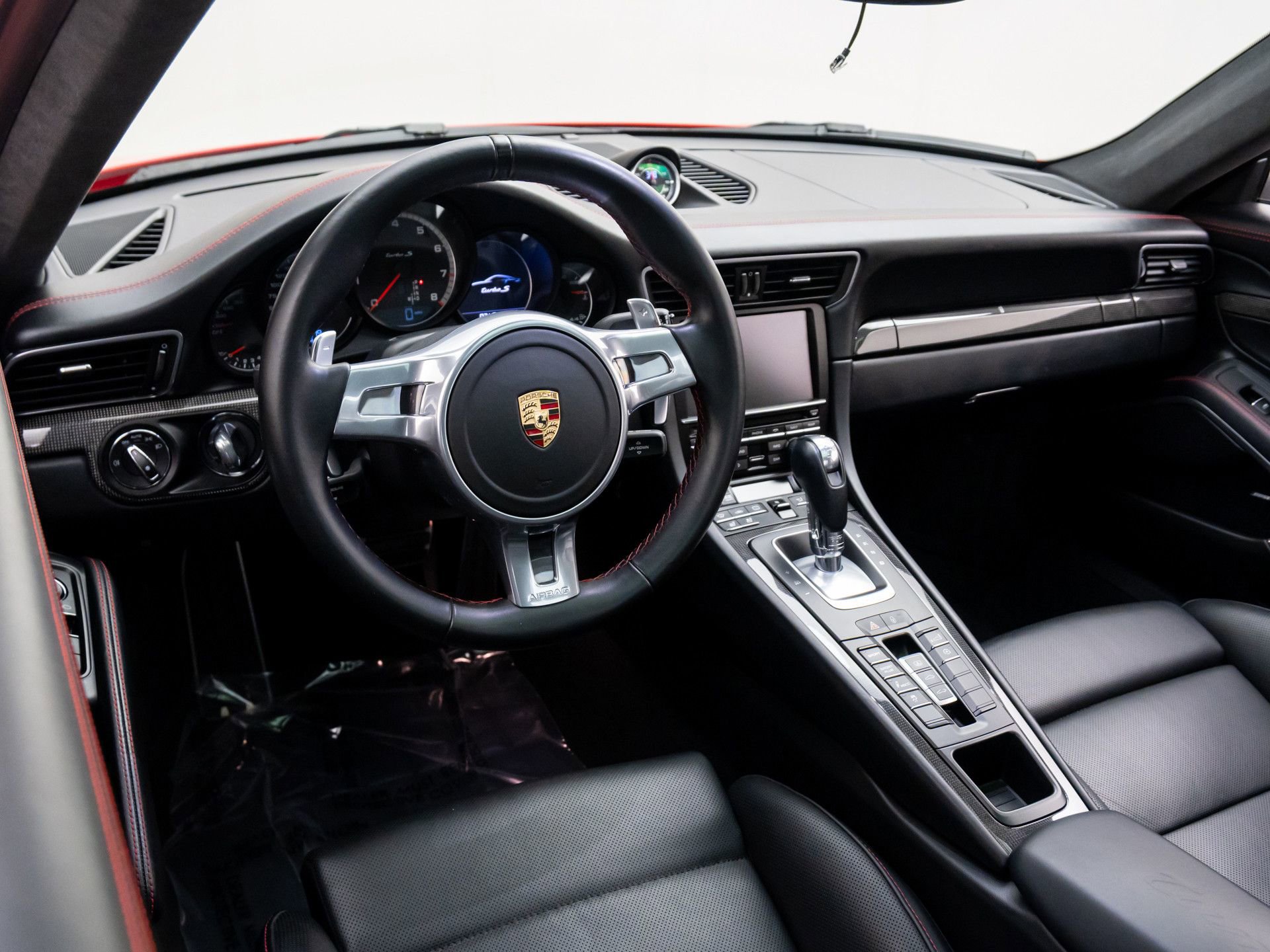 Used 2014 Porsche 911 Turbo S image 11