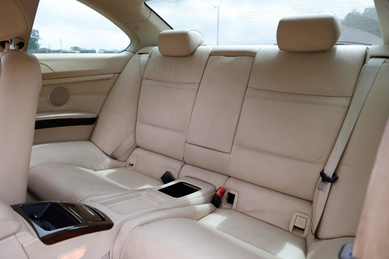 Used 2010 BMW 328i Coupe w/ Premium Pkg image 8