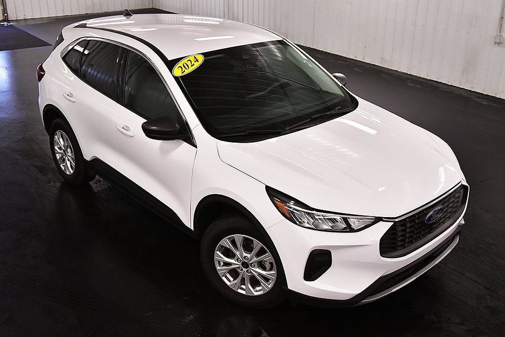Used 2024 Ford Escape Active AWD/4WD image 14
