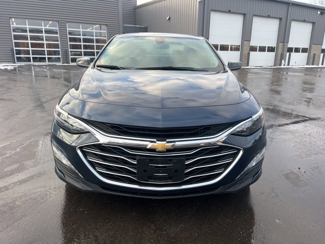 Used 2022 Chevrolet Malibu LT image 2