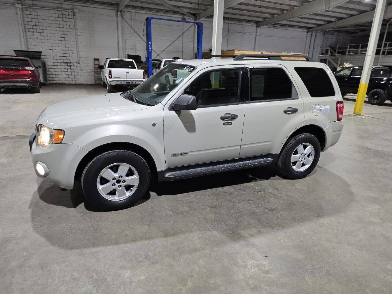Used 2008 Ford Escape XLT image 3