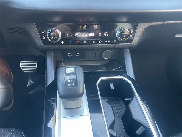 Used 2025 Mitsubishi Outlander SEL image 15