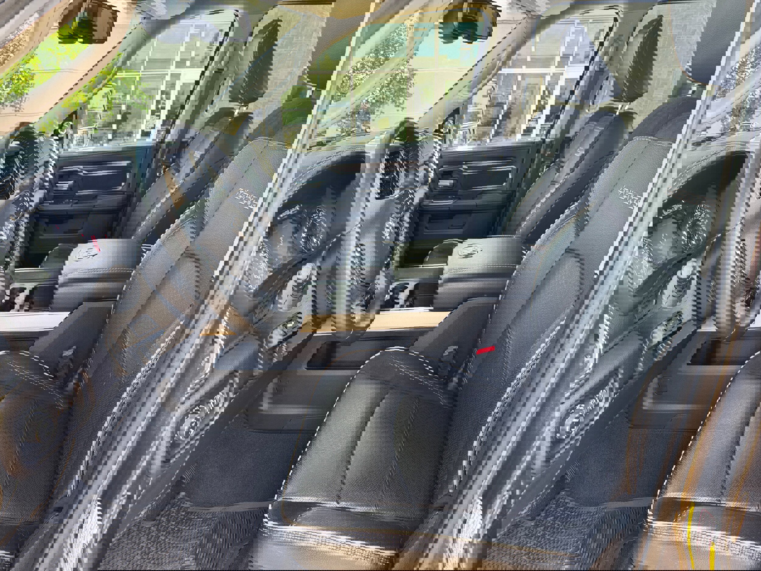 Used 2023 RAM 2500 Laramie image 10