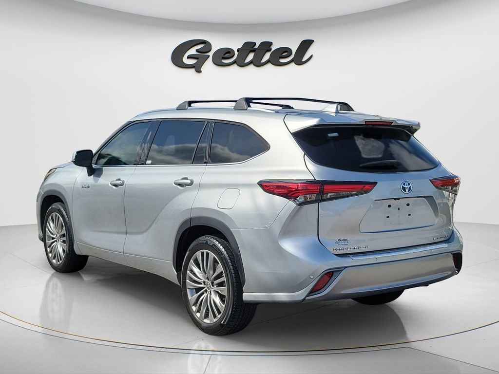 Used 2021 Toyota Highlander Platinum image 6