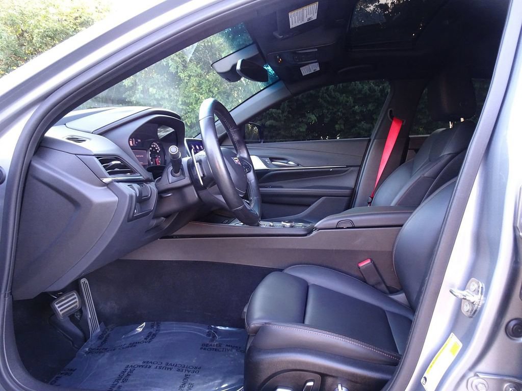 Certified 2024 Cadillac CT4 V w/ LPO, ONYX Package AWD/4WD image 8