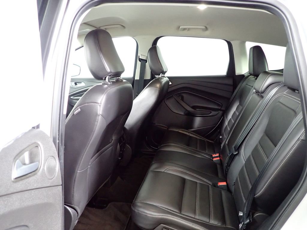Used 2019 Ford Escape Titanium AWD/4WD image 39