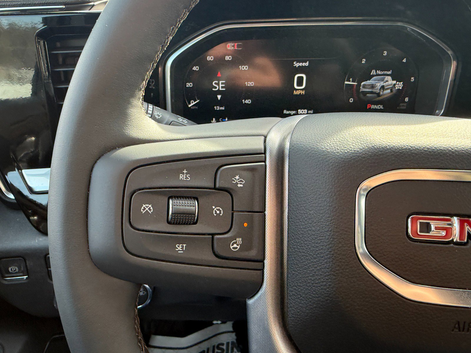 New 2026 GMC Sierra 1500 SLE w/ Max Trailering Package image 26