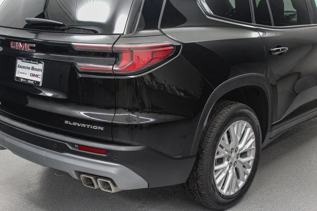 Certified 2026 GMC Acadia Elevation w/ Elevation Premium Package AWD/4WD image 11