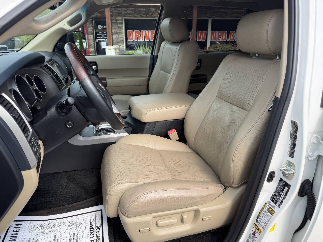Used 2014 Toyota Sequoia Platinum AWD/4WD image 12