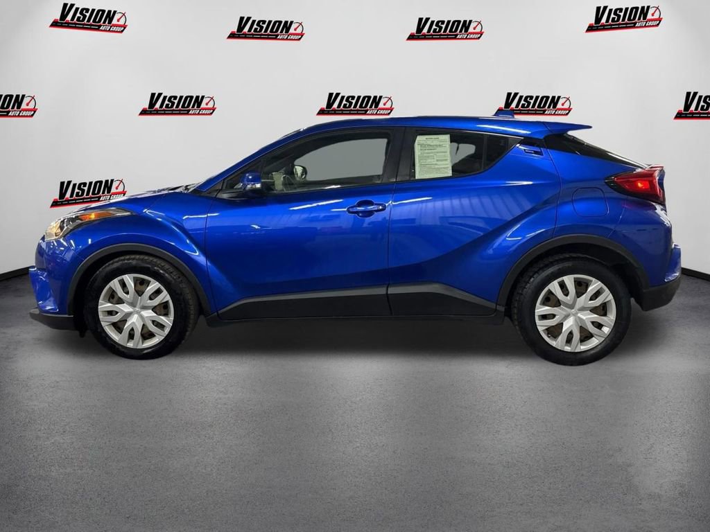 Used 2019 Toyota C-HR LE image 8