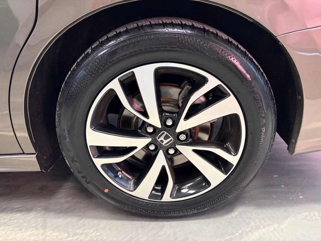 Used 2019 Honda Odyssey Elite image 32