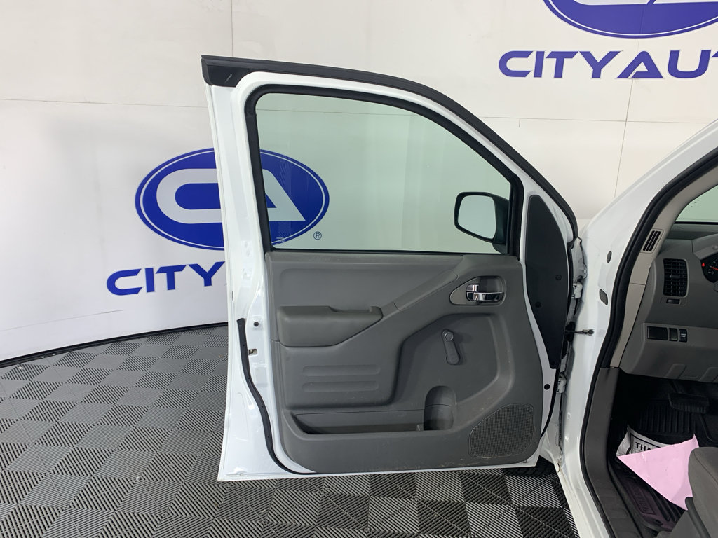 Used 2019 Nissan Frontier S RWD image 13