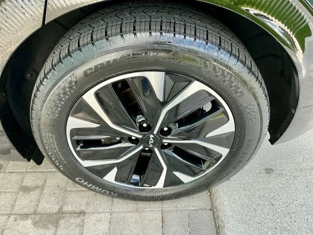 Used 2024 Kia EV6 Wind RWD image 13