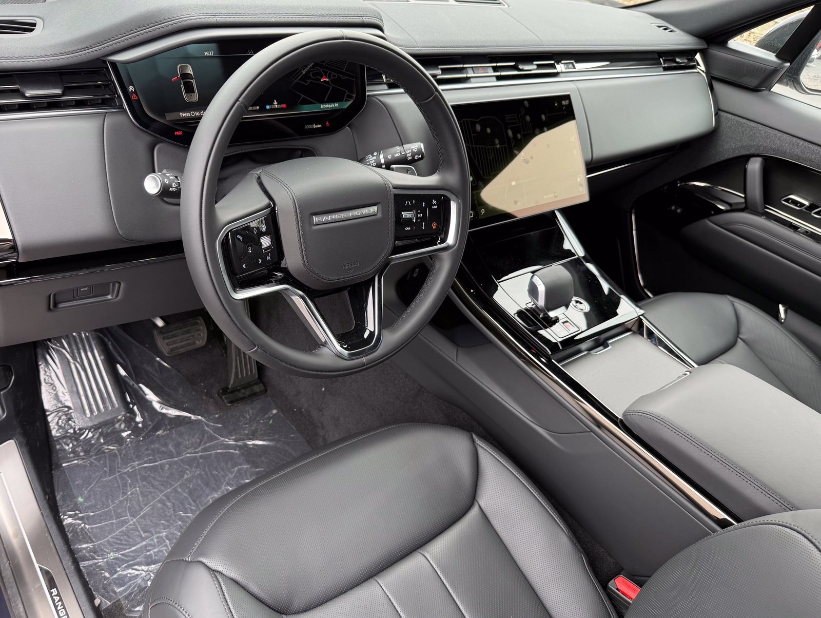 New 2027 Land Rover Range Rover Sport SE AWD/4WD image 13