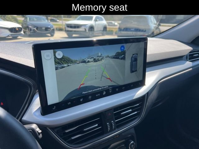 Used 2024 Ford Escape Platinum w/ Premium Technology Package image 14