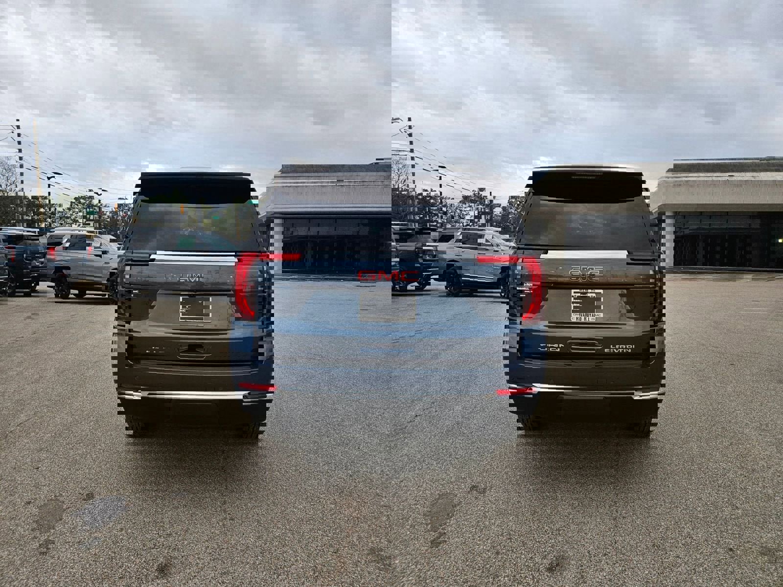 New 2026 GMC Yukon XL Elevation image 5