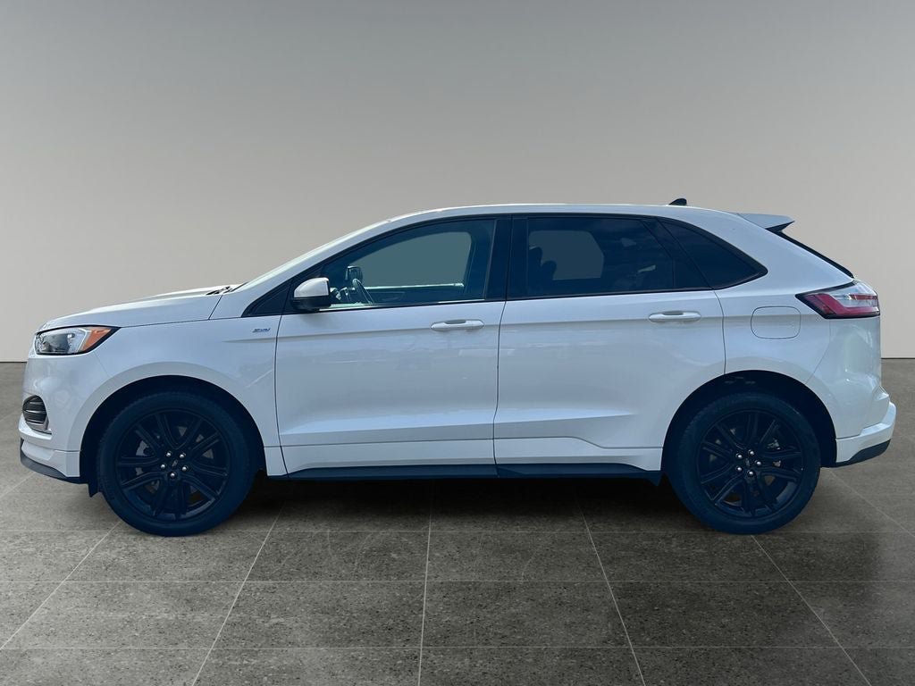Used 2022 Ford Edge ST-Line w/ Class II Trailer Tow Package AWD/4WD image 4