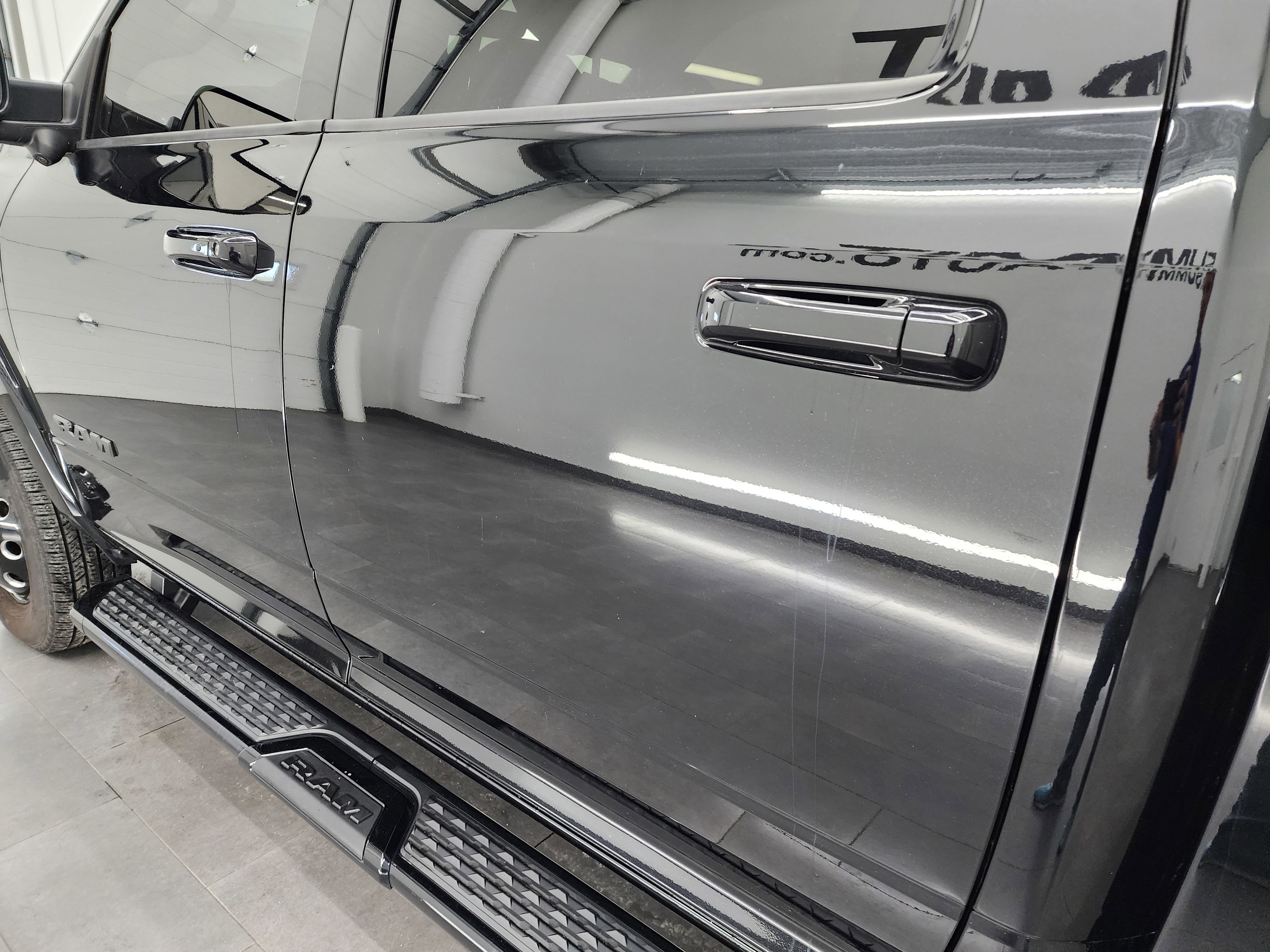 Used 2020 RAM 3500 Laramie image 35