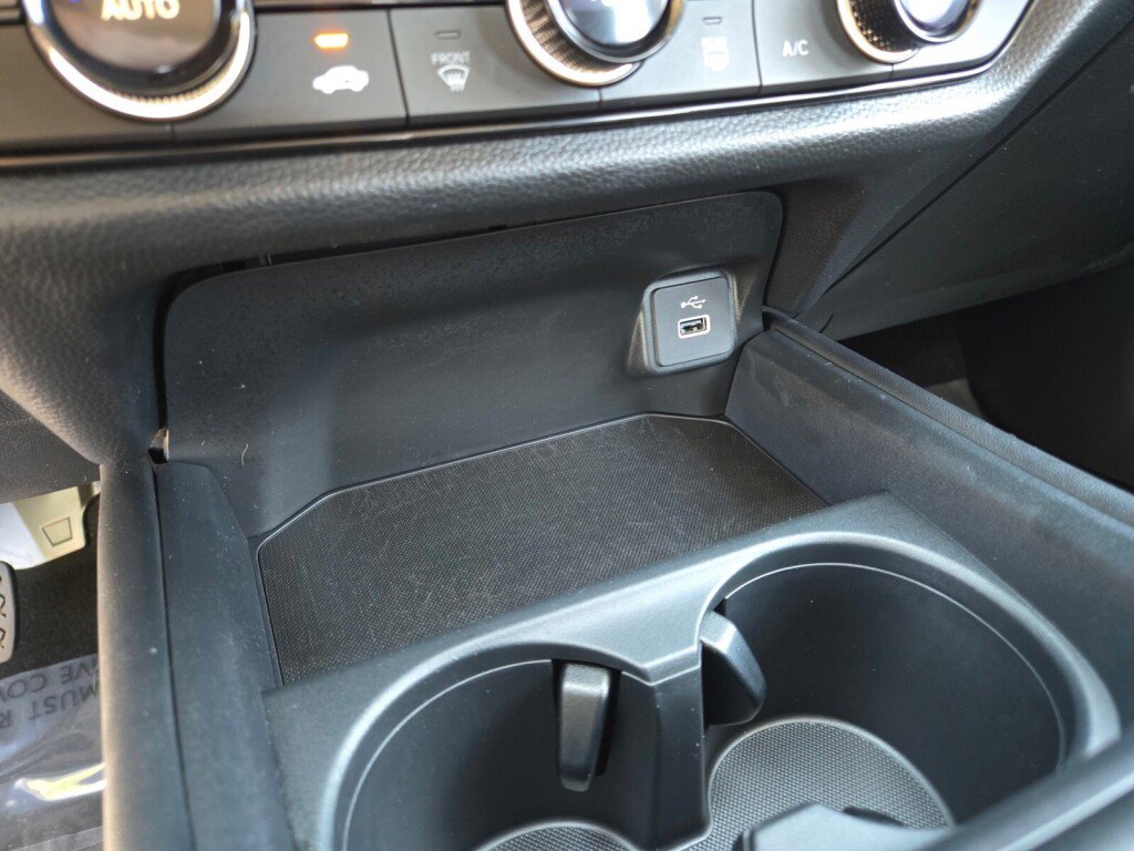 Certified 2023 Honda HR-V LX image 17