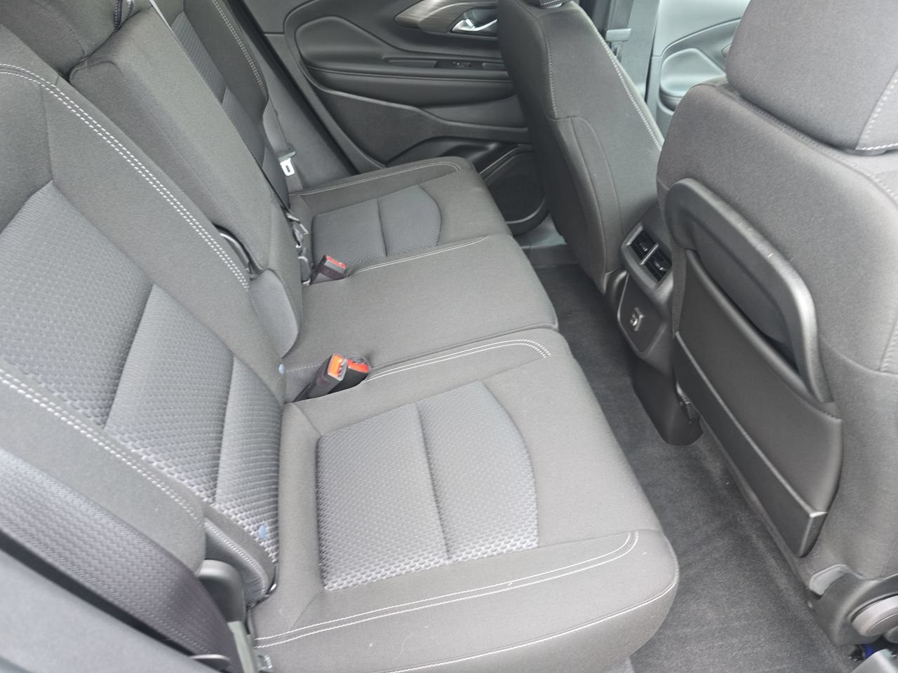 Certified 2024 GMC Terrain SLE w/ Driver Convenience Package FWD image 27