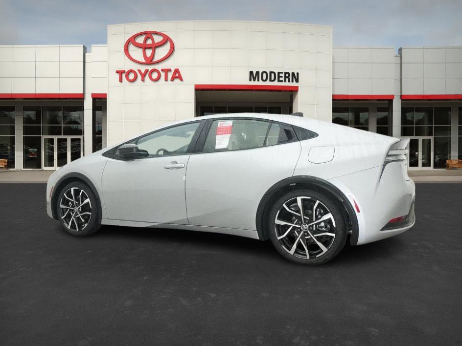 New 2026 Toyota Prius Plug-In Hybrid image 12