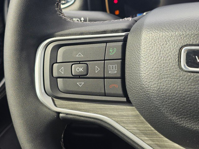 Certified 2024 Jeep Wagoneer Series III w/ Premium Group I AWD/4WD image 31