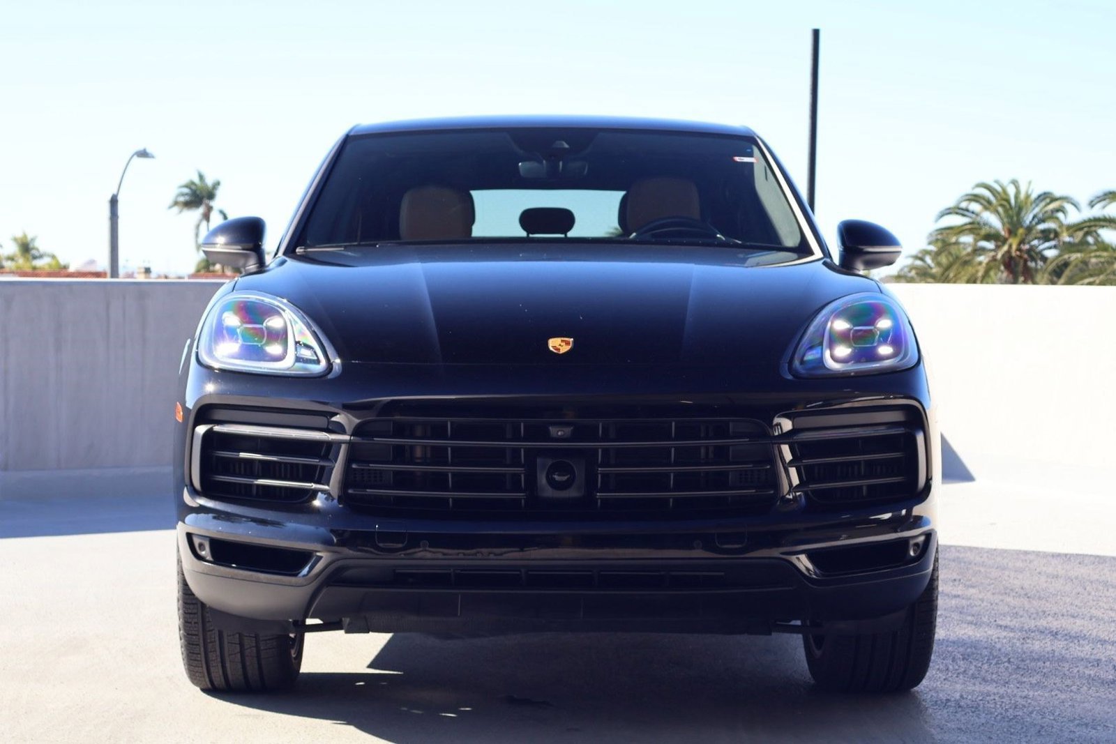 Certified 2023 Porsche Cayenne Platinum Edition image 6