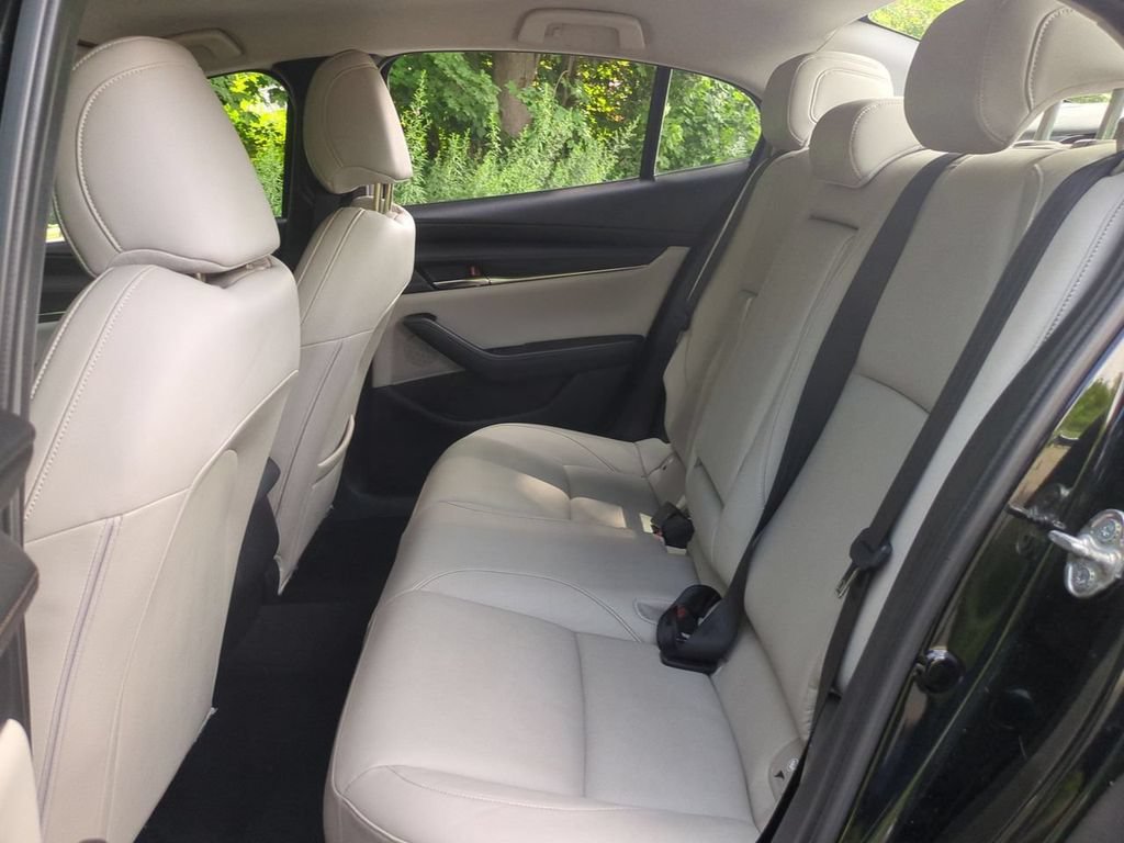 Used 2019 MAZDA MAZDA3 AWD Sedan w/ Select Package image 24